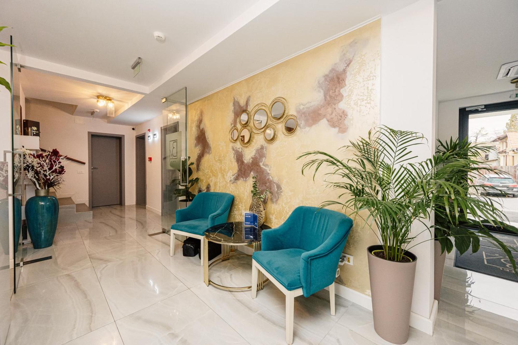 Hotel B4 Oradea Luaran gambar